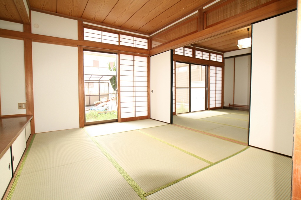 6DK等部屋数の多い昭和の空き家は売却や貸家とすることができるのでしょうか？